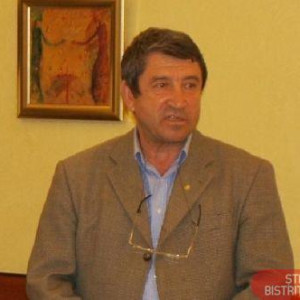 S&Icirc;NMIHĂIAN Valer